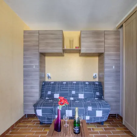 Apartmán Les Aigues Marines-66 By Interhome